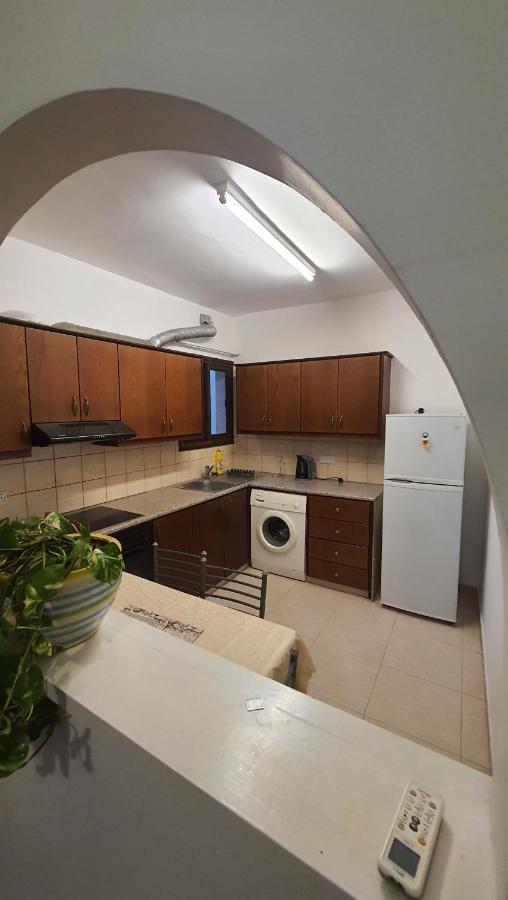 Nice Holiday Apartment Paphos Exterior photo