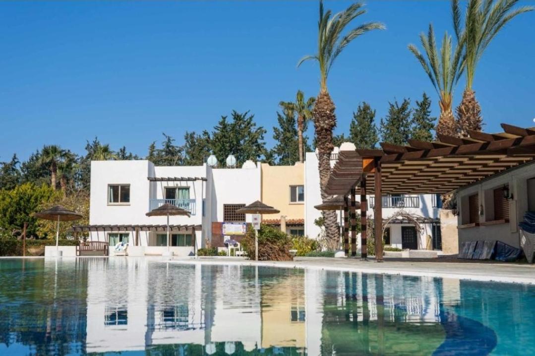 Nice Holiday Apartment Paphos Exterior photo